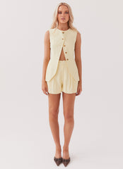 Born For Bordeaux Linen Shorts - Lemon