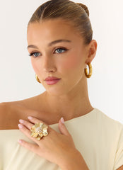 Camellia Pearl Ring - Gold