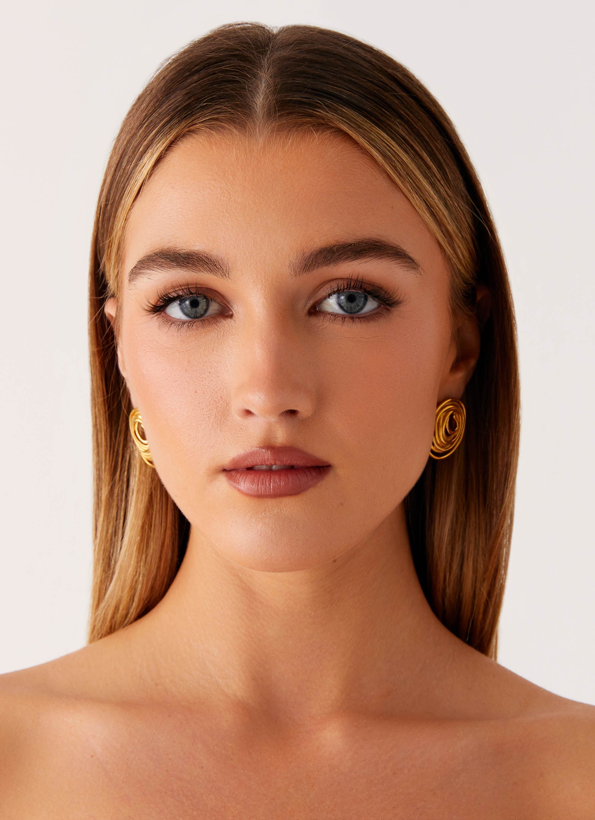 Gracious Earrings - Gold