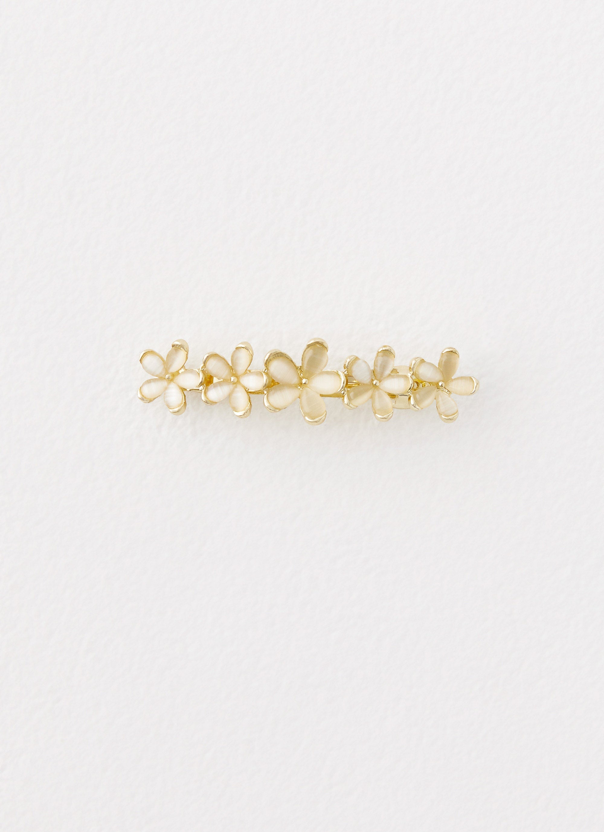 Summer Girl Hair Clip - Pearl